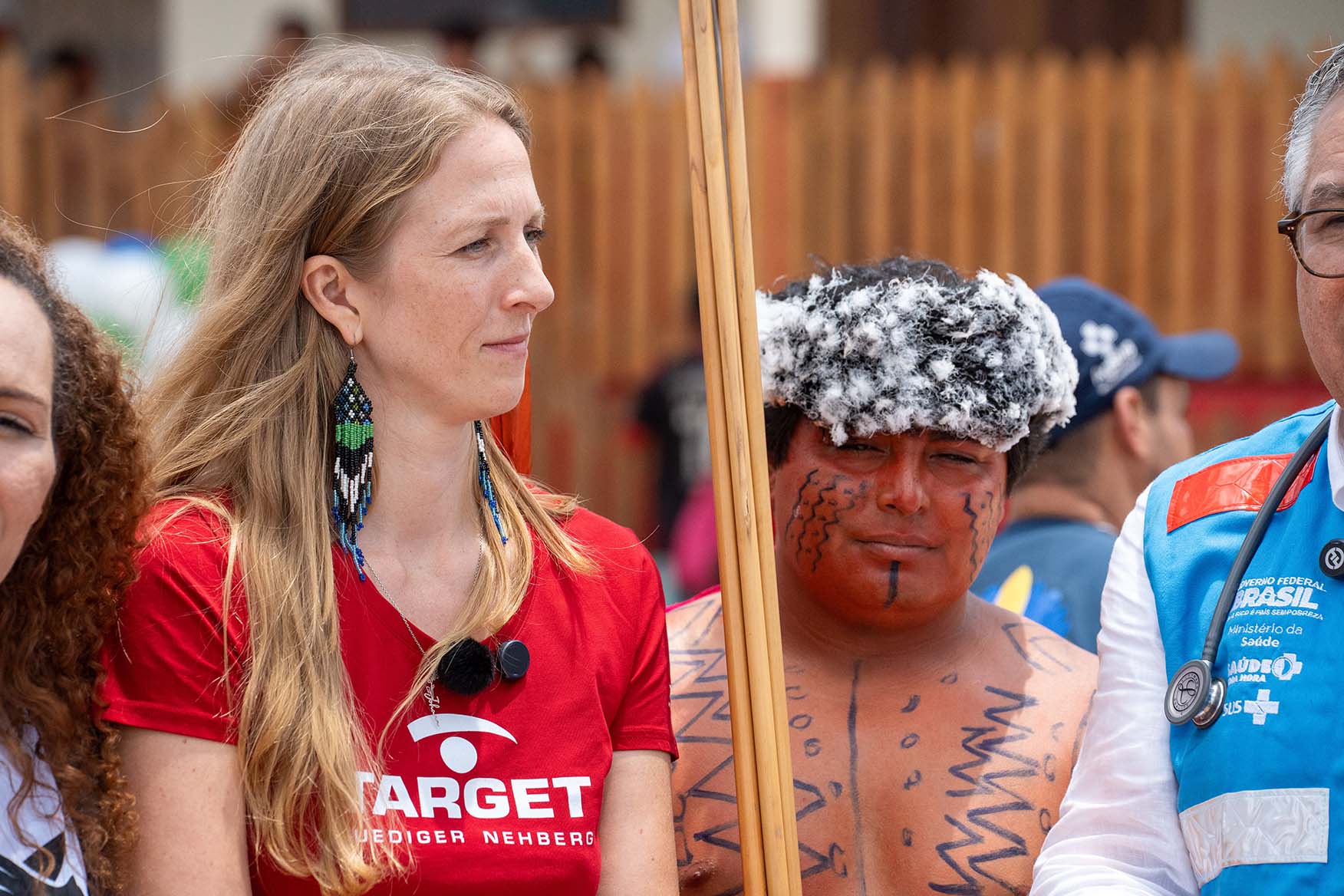 TARGET-Vorstand Sophie Weber und Herurari Yanomami