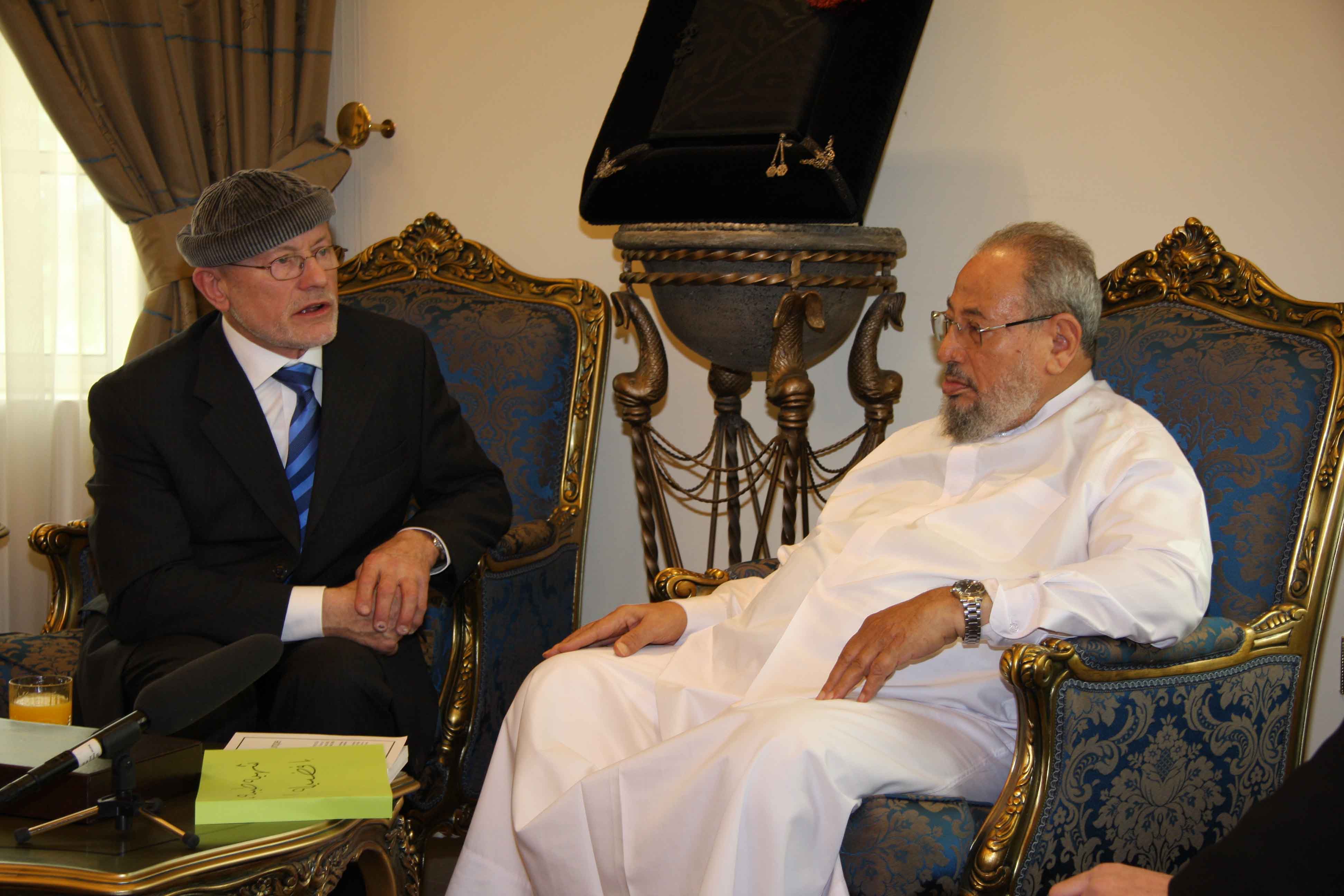 Rüdiger Nehberg und Sheikh Yusuf al-Qaradawi